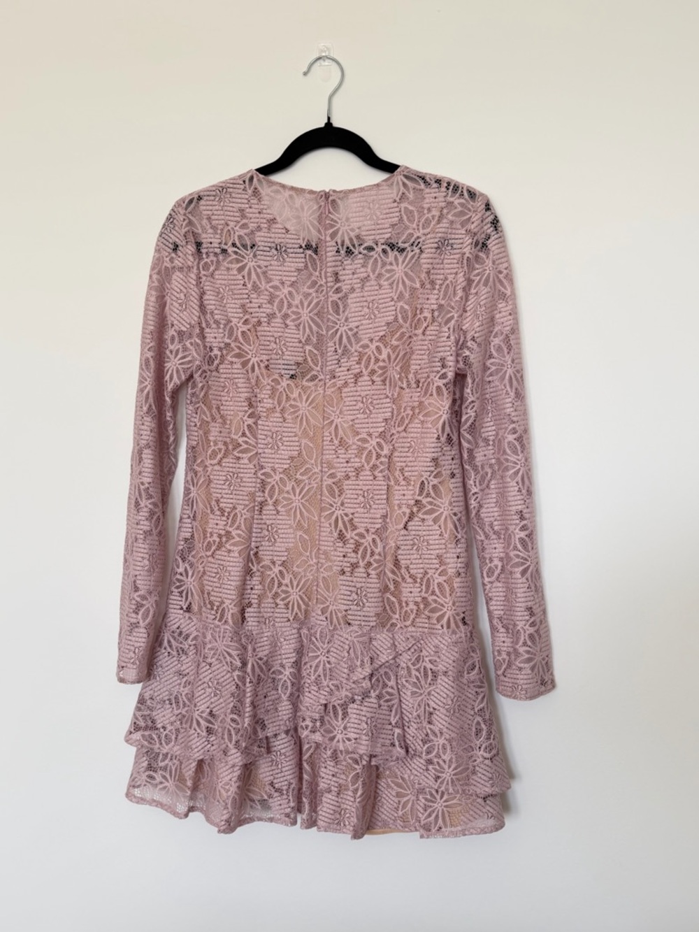 NWT BCBGMaxAzria Lysa Floral Lace Dress - Size 6 - Picture 4 of 11